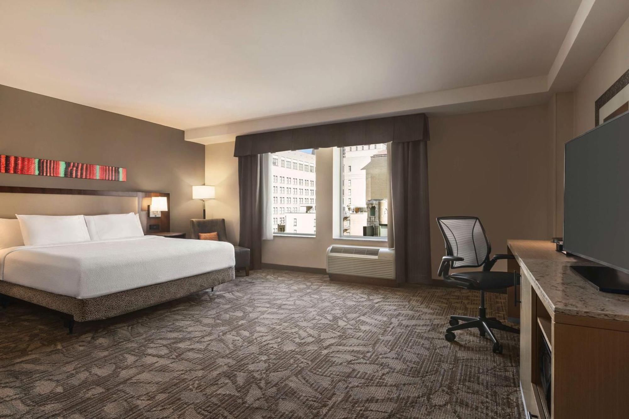 Hilton Garden Inn San Antonio Downtown Riverwalk Exterior photo